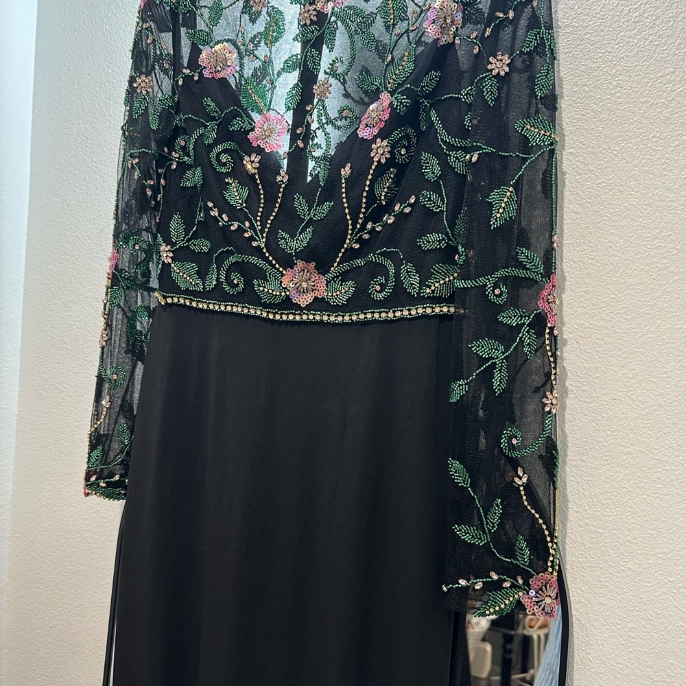 NWT Mac Duggal Beaded Illusion High Neck Trumpet Gown 6 Black Multi #8248